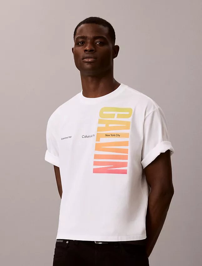 Camiseta holgada con logotipo llamativo Pride Camiseta holgada con logotipo llamativo Pride