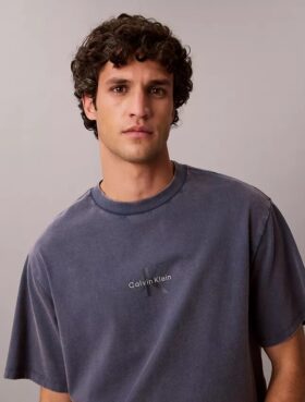 Camiseta Monólogo 90S Fit