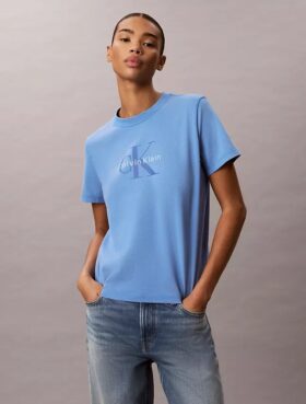 Camiseta Monologo con lavado ácido