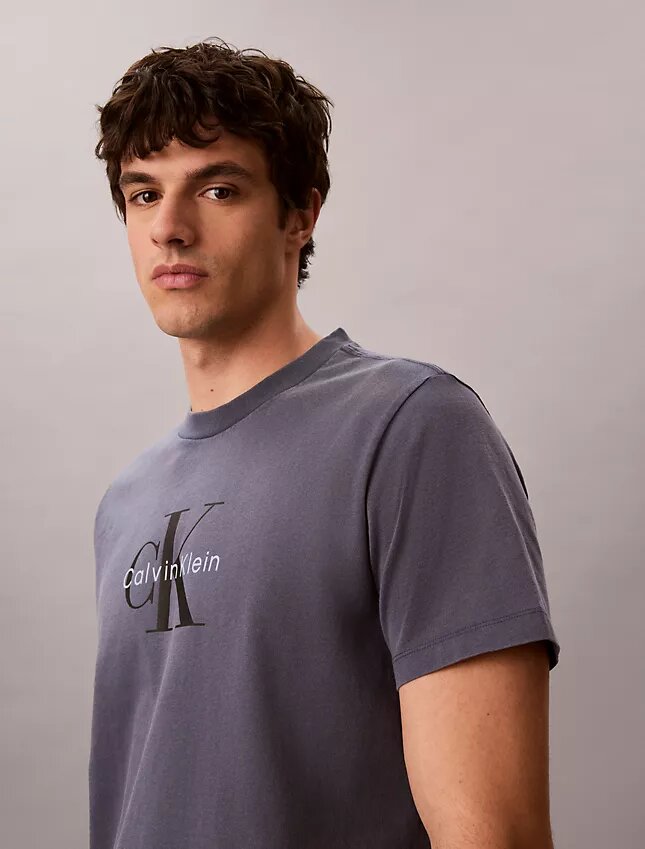 Camiseta Monologo con lavado ácido Camiseta Monologo con lavado ácido
