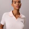 Camiseta polo de canalé a rayas con monólogo
