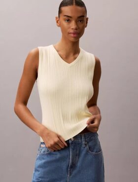 Camiseta sin mangas con cuello en V de canalé