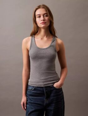 Camiseta sin mangas de algodón con ribete contorneado