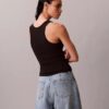 Camiseta sin mangas de algodón con ribete contorneado