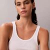 Camiseta sin mangas de algodón con ribete contorneado
