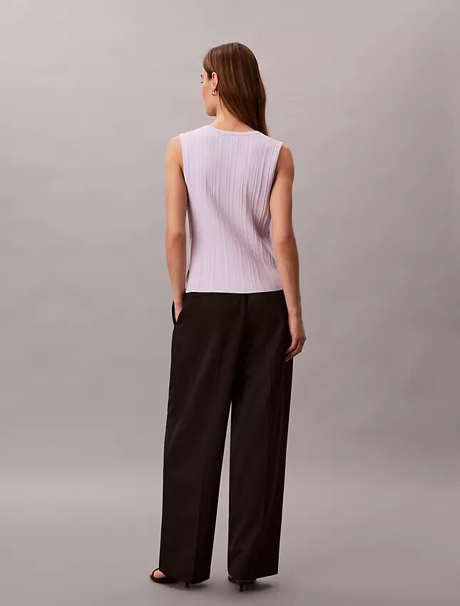 Camiseta sin mangas de algodón liso con cuello acanalado y botones Camiseta sin mangas de algodón liso con cuello acanalado y botones