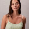 Camiseta sin mangas de canalé con brillo líquido Camiseta sin mangas de canalé con brillo líquido
