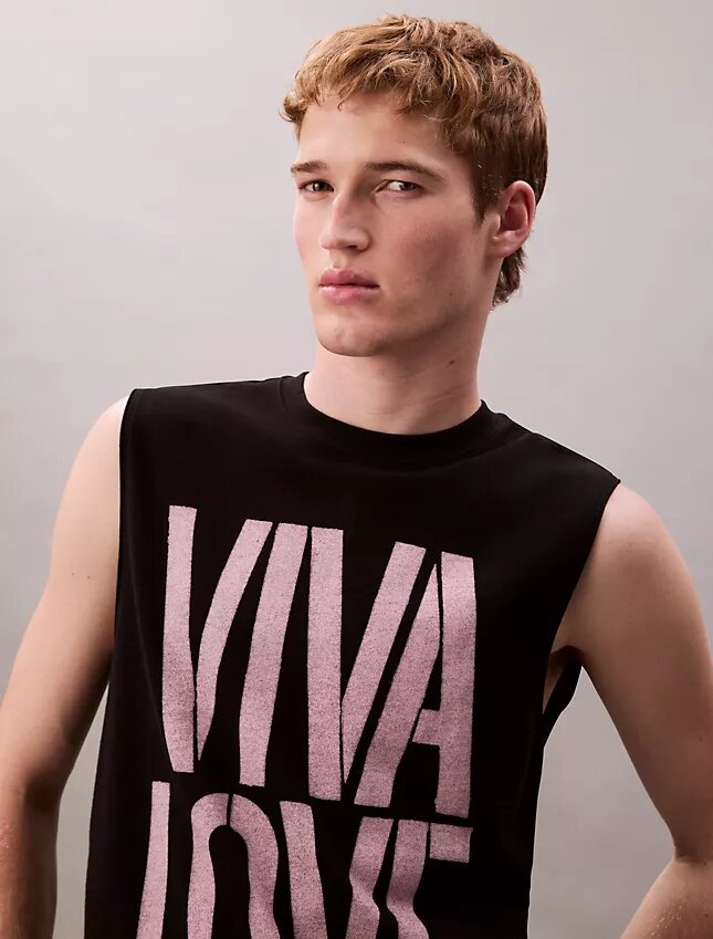 Camiseta sin mangas holgada «Pride Viva Love» de Marc Hundley Camiseta sin mangas holgada «Pride Viva Love» de Marc Hundley