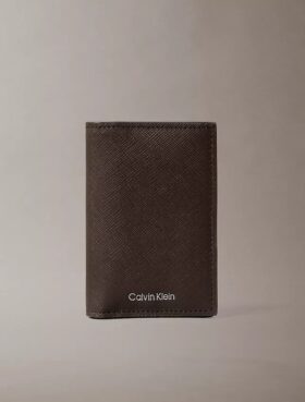 Cartera compacta de doble pliegue de piel Saffiano