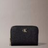 Cartera con solapa y cremallera Minimal Monogram Cartera con solapa y cremallera Minimal Monogram