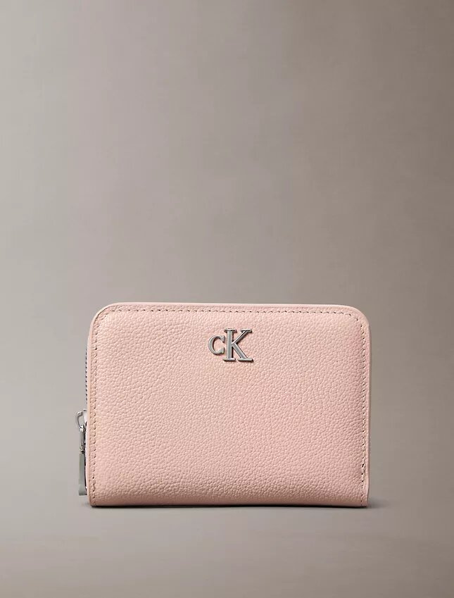 Cartera con solapa y cremallera Minimal Monogram Cartera con solapa y cremallera Minimal Monogram