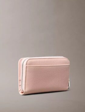 Cartera con solapa y cremallera Minimal Monogram