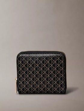 Cartera cuadrada con cremallera y Monogram en toda la superficie