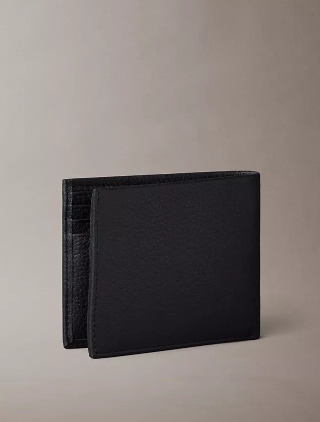 Cartera doble de piel con grano de guijarro Cartera doble de piel con grano de guijarro