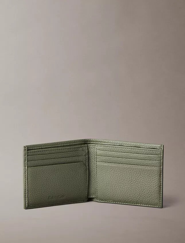 Cartera doble de piel con grano de guijarro Cartera doble de piel con grano de guijarro