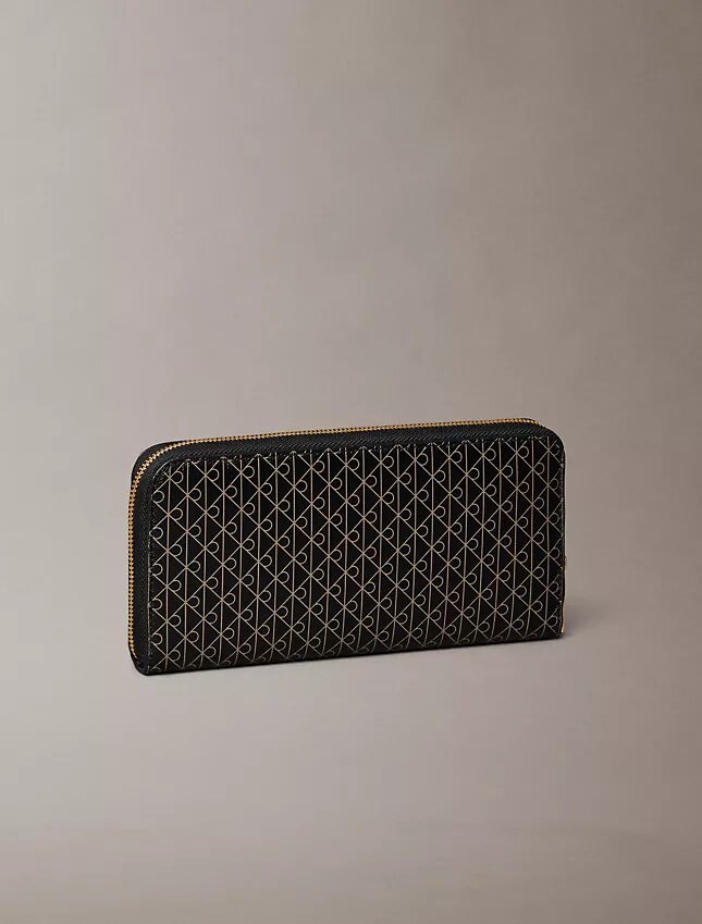 Cartera larga con cremallera y logotipo Cartera larga con cremallera y logotipo