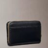 Cartera mediana de cuero con cremallera Cartera mediana de cuero con cremallera
