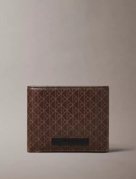 Cartera plegable con el logotipo del emblema por toda la superficie y compartimento para monedas