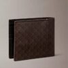 Cartera plegable con el logotipo del emblema por toda la superficie y compartimento para monedas