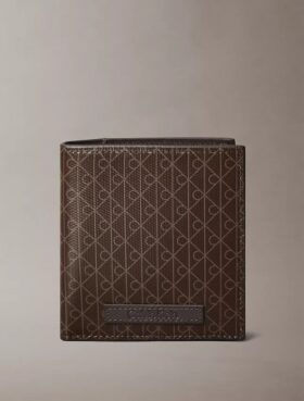 Cartera plegable con emblema