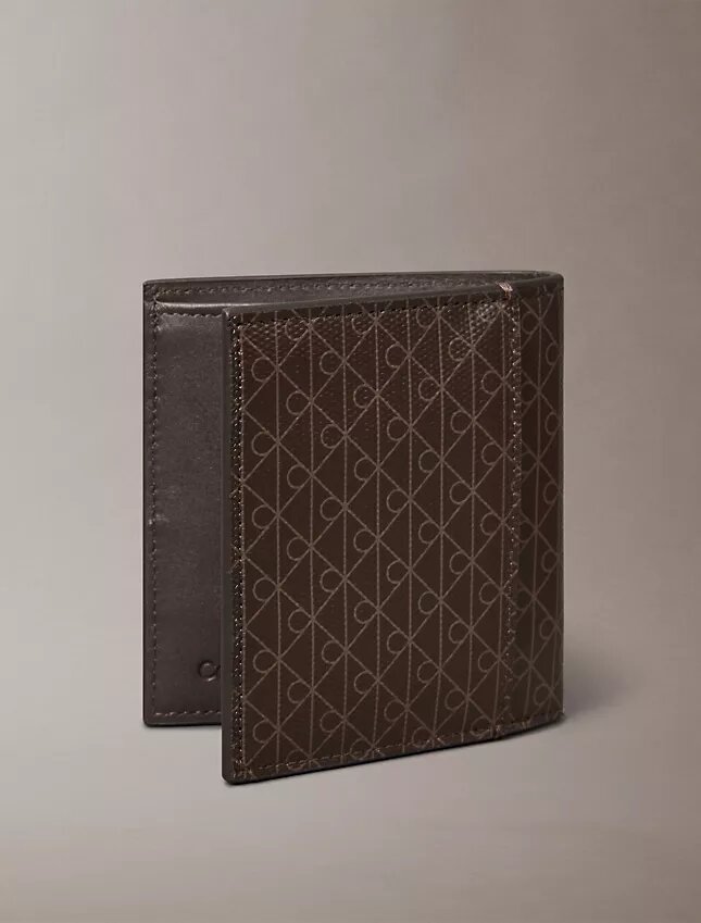 Cartera plegable con emblema Cartera plegable con emblema