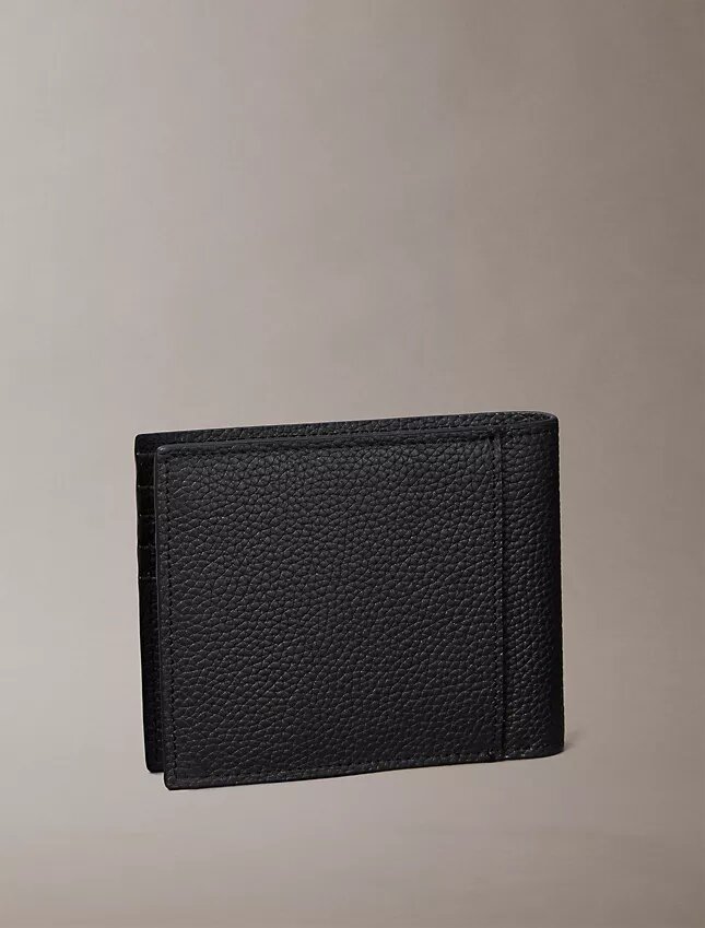 Cartera plegable con logotipo estampado en relieve Cartera plegable con logotipo estampado en relieve