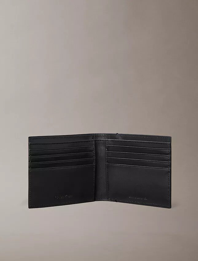Cartera plegable con placa con logotipo Cartera plegable con placa con logotipo