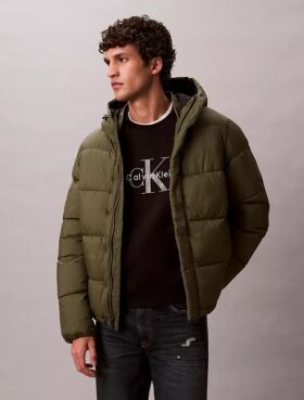 Chaqueta acolchada con capucha