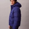 Chaqueta acolchada con capucha Chaqueta acolchada con capucha