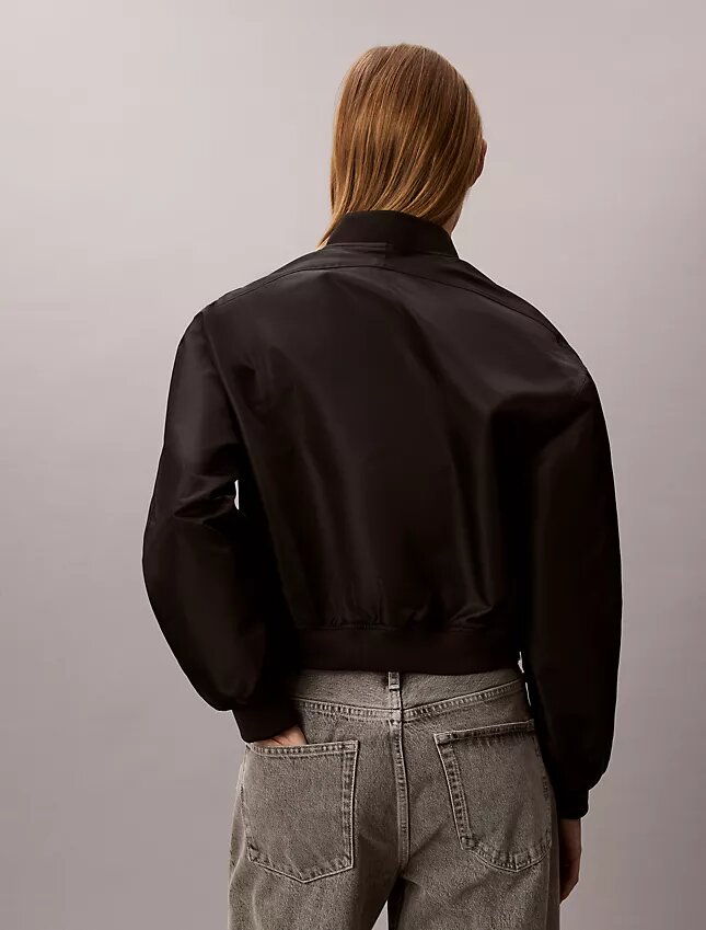 Chaqueta bomber de nailon Chaqueta bomber de nailon