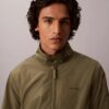 Chaqueta bomber de nylon con rejilla Chaqueta bomber de nylon con rejilla