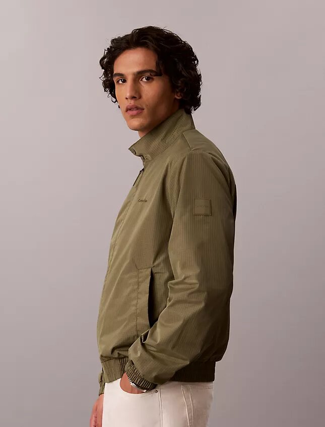 Chaqueta bomber de nylon con rejilla Chaqueta bomber de nylon con rejilla