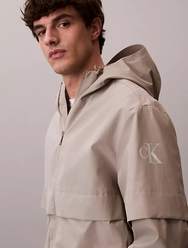 Chaqueta cortavientos con capucha Ripstop Chaqueta cortavientos con capucha Ripstop