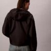 Chaqueta cortavientos con logotipo en jacquard