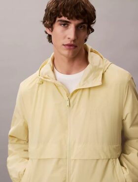 Chaqueta cortavientos ligera