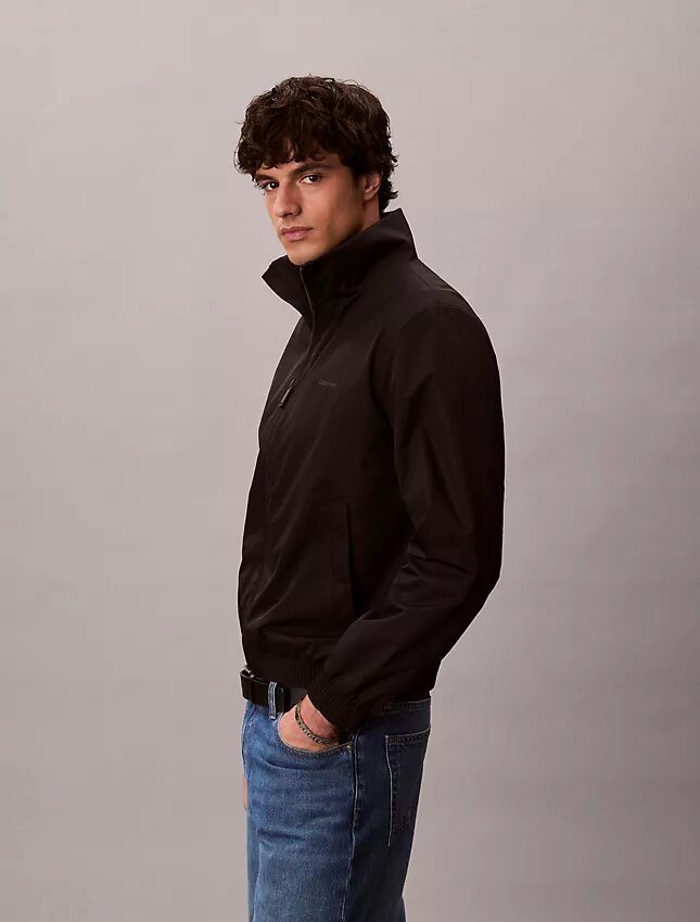 Chaqueta cortavientos mate Chaqueta cortavientos mate