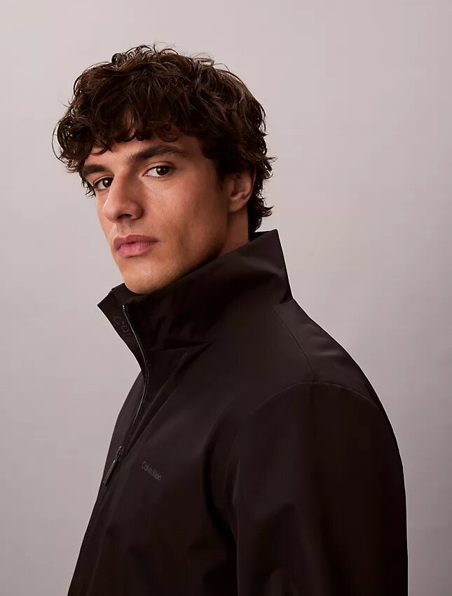 Chaqueta cortavientos mate Chaqueta cortavientos mate