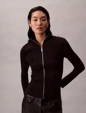 Chaqueta de nylon acanalado con cremallera Chaqueta de nylon acanalado con cremallera