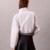 Chaqueta deportiva corta de tejido holgado