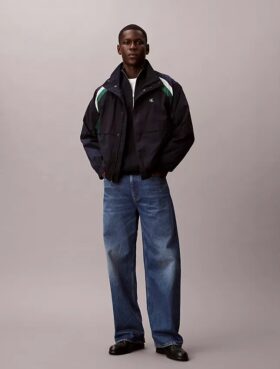 Chaqueta deportiva de nailon con bloques de color