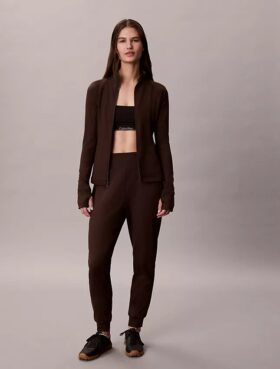 Chaqueta deportiva suave