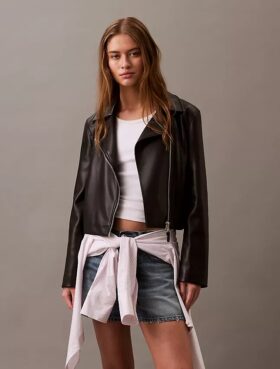 Chaqueta motera de imitación de cuero
