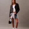 Chaqueta motera de imitación de cuero