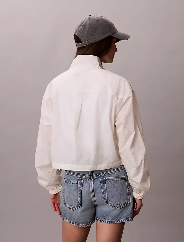 Chaqueta técnica perforada con logotipo Chaqueta técnica perforada con logotipo