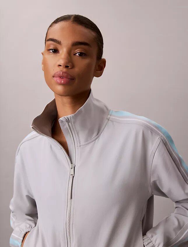 Chaqueta tejida con cinta con el logotipo Commuter Chaqueta tejida con cinta con el logotipo Commuter