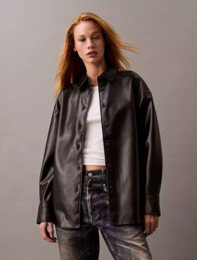 Chaqueta tipo camisa holgada de imitación de cuero