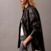 Chaqueta tipo camisa holgada de imitación de cuero Chaqueta tipo camisa holgada de imitación de cuero