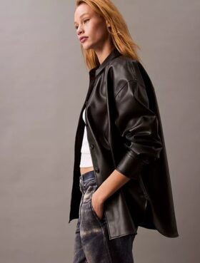 Chaqueta tipo camisa holgada de imitación de cuero