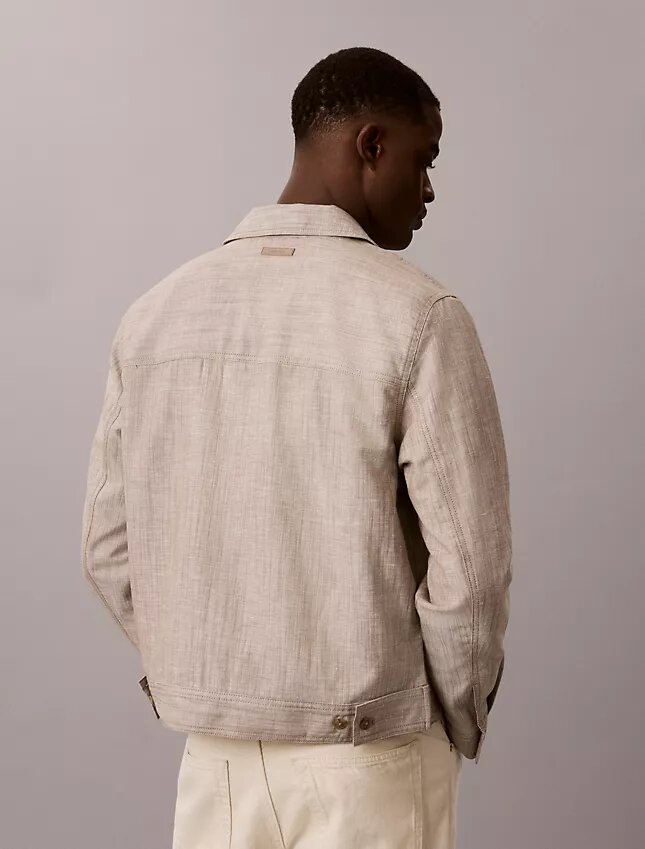 Chaqueta tipo camisa ligera y holgada Chaqueta tipo camisa ligera y holgada