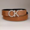 Cinturón reversible con placa con el logotipo Monogram